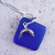 18 , Vintage Sterling silver 925 necklace, sea washed glass w/ dolphin pendant