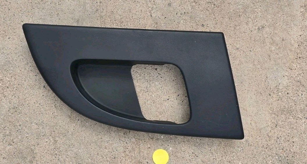 2003-2006 FORD EXPEDITION LEFT FRONT INTERIOR DOOR HANDLE LEVER