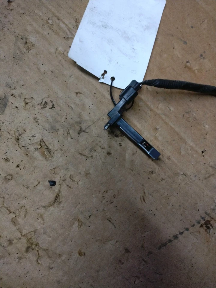 Medidor de flujo de aire de inyección de combustible usado se adapta a: 2013 Acura Rdx grado A Foto 2 de 4