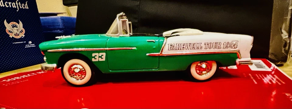 HARRY GANT Farewell Tour 1955 CHEVY CONVERTIBLE 1:25 Diecast bank Limited Ed. 😎 - Image 3 of 4