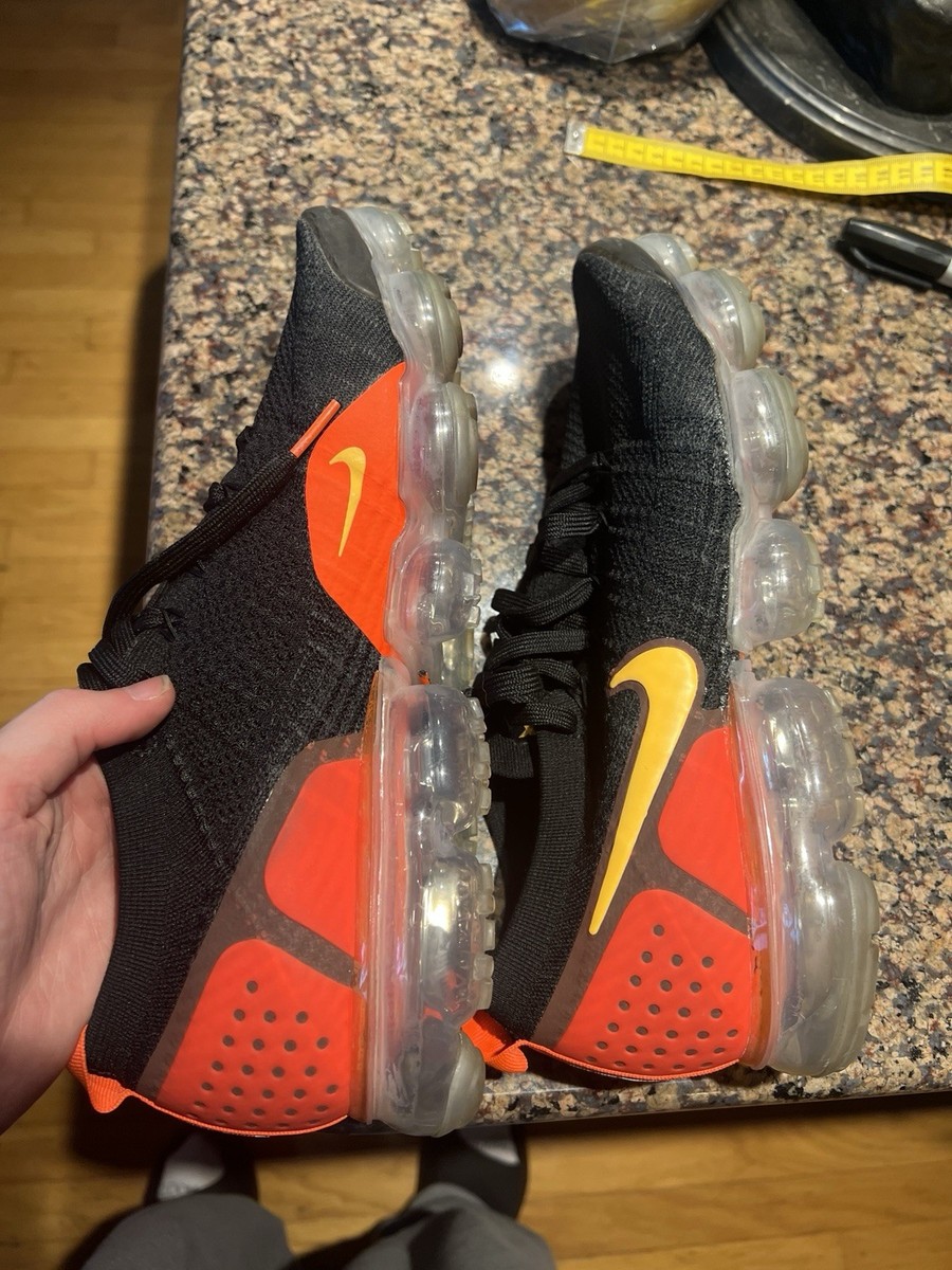 orange nike vapormax flyknit