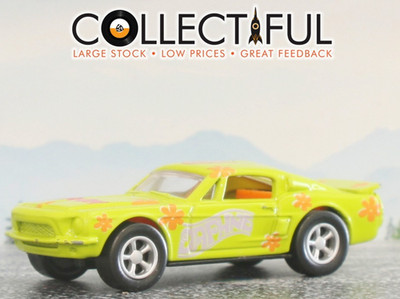 RACING CHAMPIONS - DAPHNE SCOOBY DOO 68 MUSTANG - *COMBINE & SAVE*  1104