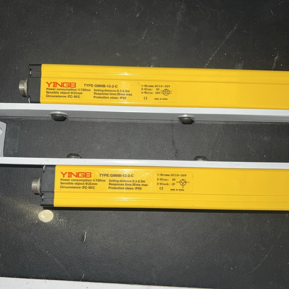 YINGB Light Curtain GMNB-12-2-C Emitter/ receiver With Brackets (H4) - Image 2 of 4