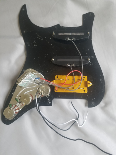 Squier SSH loaded pickguard - PLEASE READ ! - Picture 2 of 2