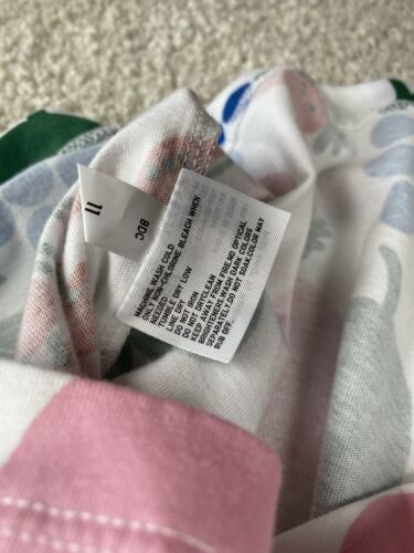 Uniqlo x Marimekko T-Shirt Women's XS Short Sleeve Fruit Print Strawberry NEW - Picture 12 of 12