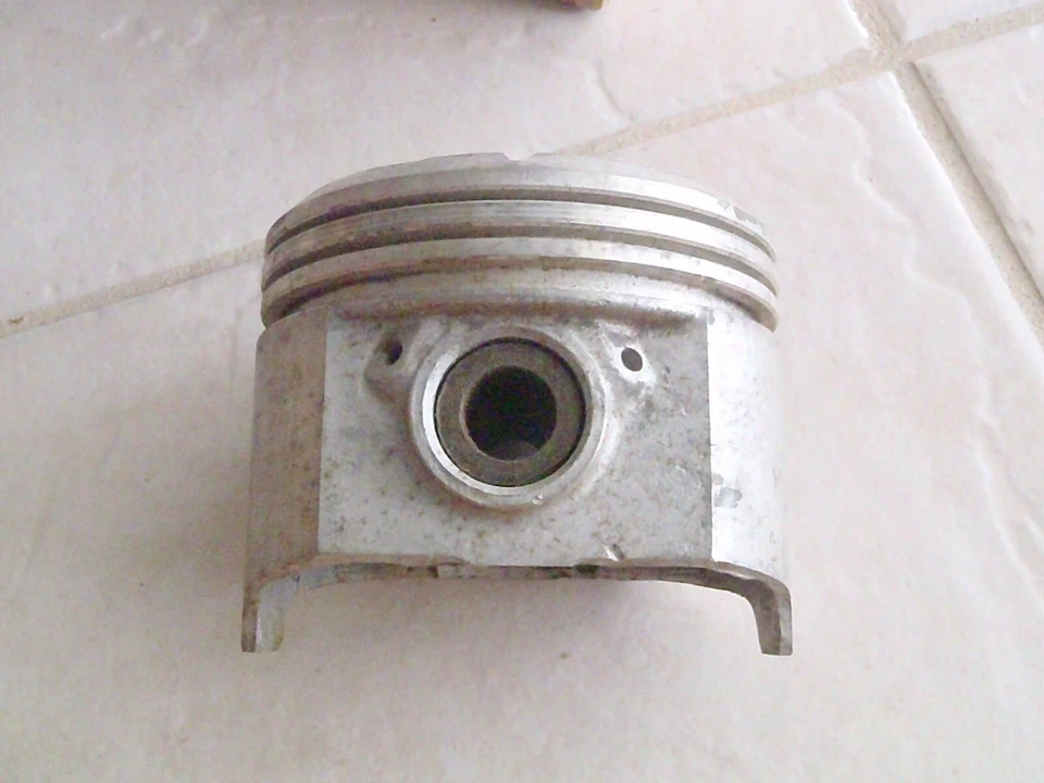 Pontiac Firebird Grand Prix Buick Riviera 1975-1979 pistón y pin 499053 nuevo de stock Foto 3 de 4