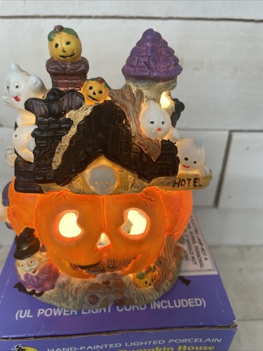 Halloween Light Up Vintage Porcelain Pumpkin Scary House Hand Painted - Picture 4 of 8
