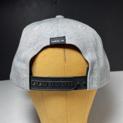 Lebron James LA Lakers Custom Unique Gray 3 Three In Hat It's Showtime NWT - Picture 11 of 12
