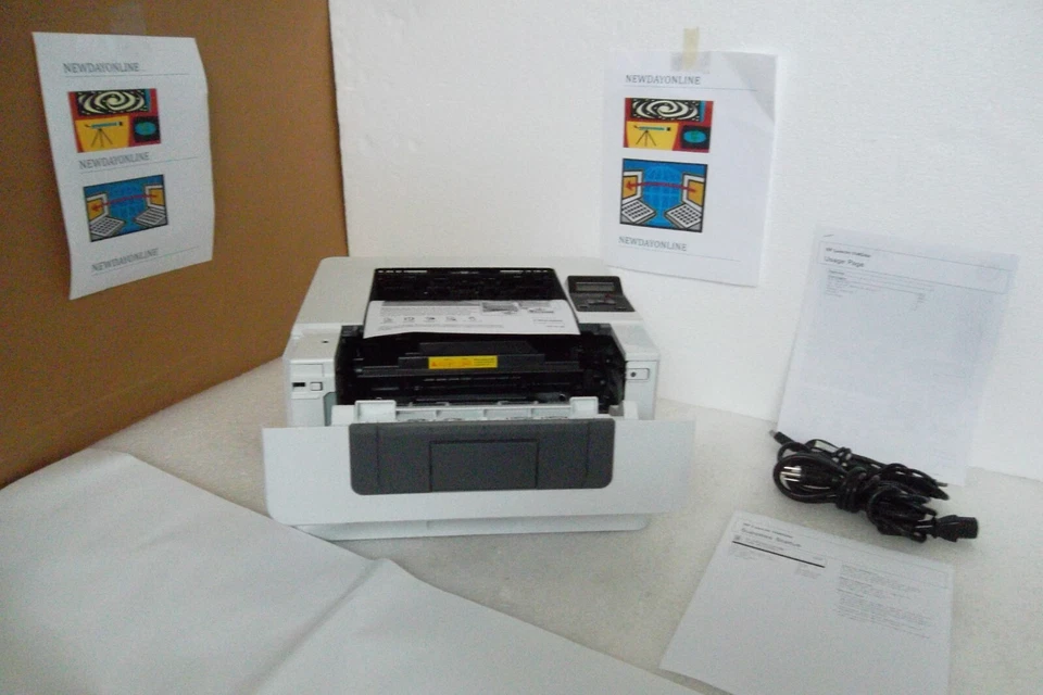 HP LaserJet Pro M402dne Printer USB Network Mono Duplex w/Toner 256MB C5J91A - Image 3 of 4