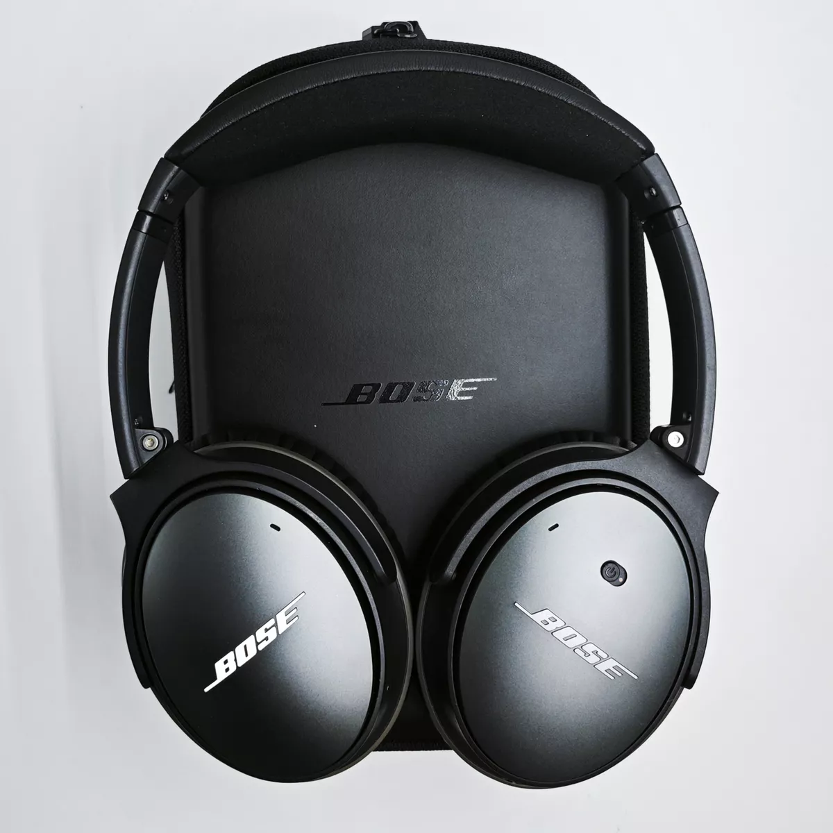 Bose QuietComfort 25 Acoustic Noise Cancelling Headphones for Apple devices  - Black (Wired 3.5mm)