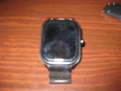 NEW Letsfit E26 Smart Watch Black Milanese & Black Bezel