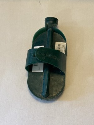 Weaver Leather PLASTIC CURRY COMB W/HOSE ATCH