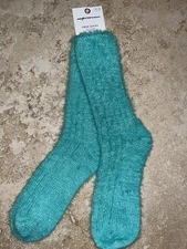 Nwt American Eagle Green Womens Fuzzy Soft Cozy Crew Socks One Size 1 Pair