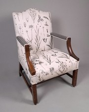 Very Good George III Solid Yew Wood Gainsborough Chair c. 1760