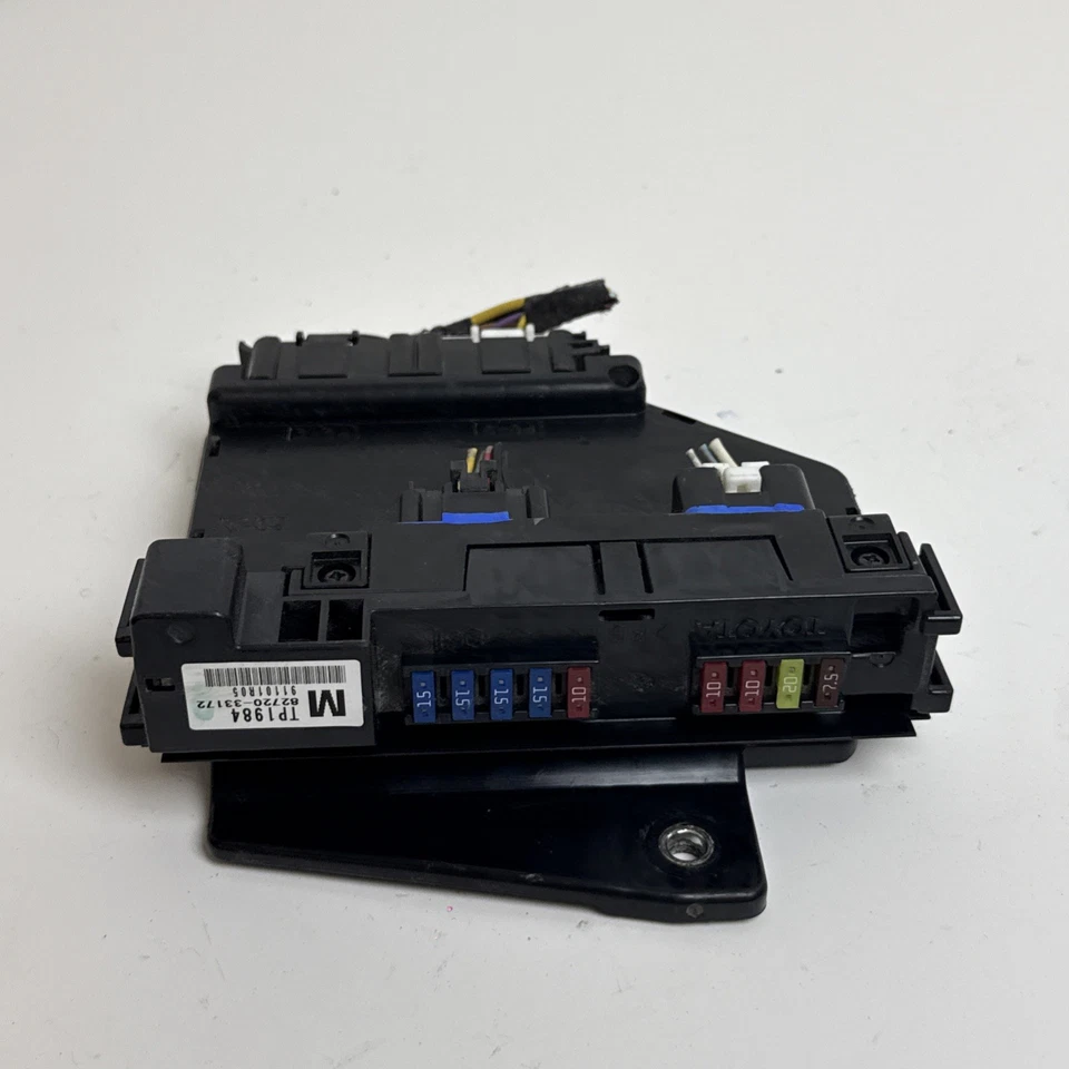 Lexus Es350 2011 bloque de conexiones caja de fusibles 82720-33172 OEM Foto 3 de 4