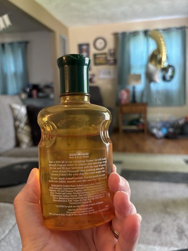 Vintage Bath And Body Works Iced Pineapple Shower Gel 75% Full - Picture 3 of 3