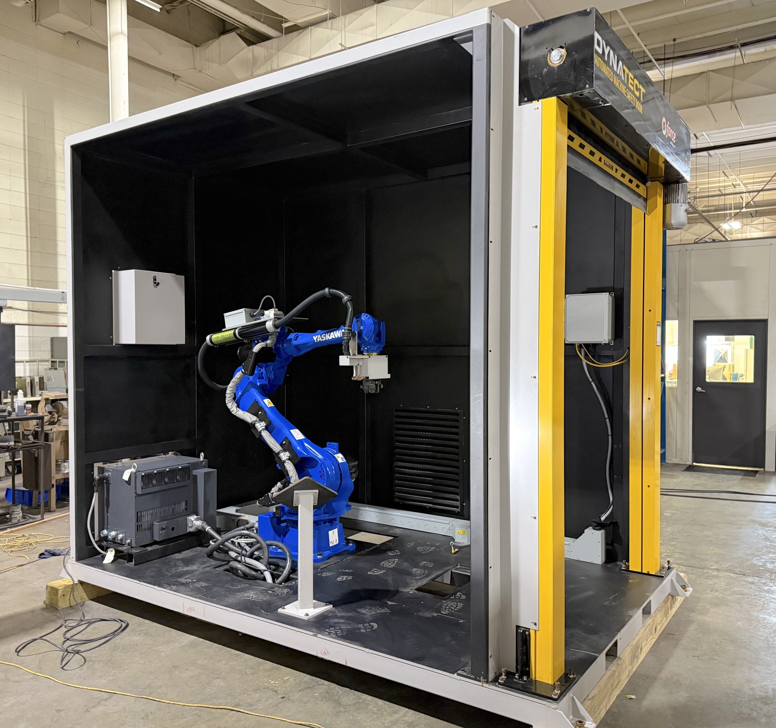 Yaskawa Motoman GP50 Robot YRC1000 Control 50Kg Payload 14 Hours in Enclosure