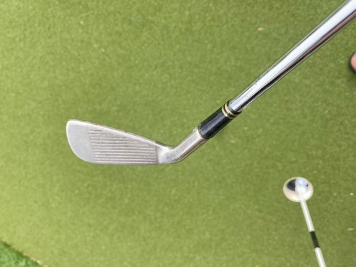 Spalding Tour Edition #1 Iron 9/10 A+ Condition 40” Original TTDG R300U Shaft. - Picture 3 of 6