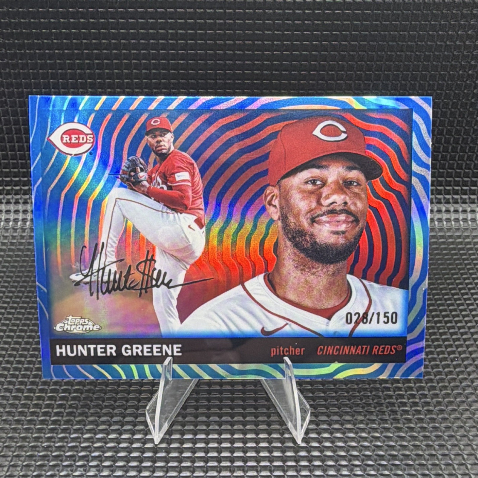Topps Chrome 2025 Hunter Greene Cincinnati Reds #71 Blue Refractor 028/150