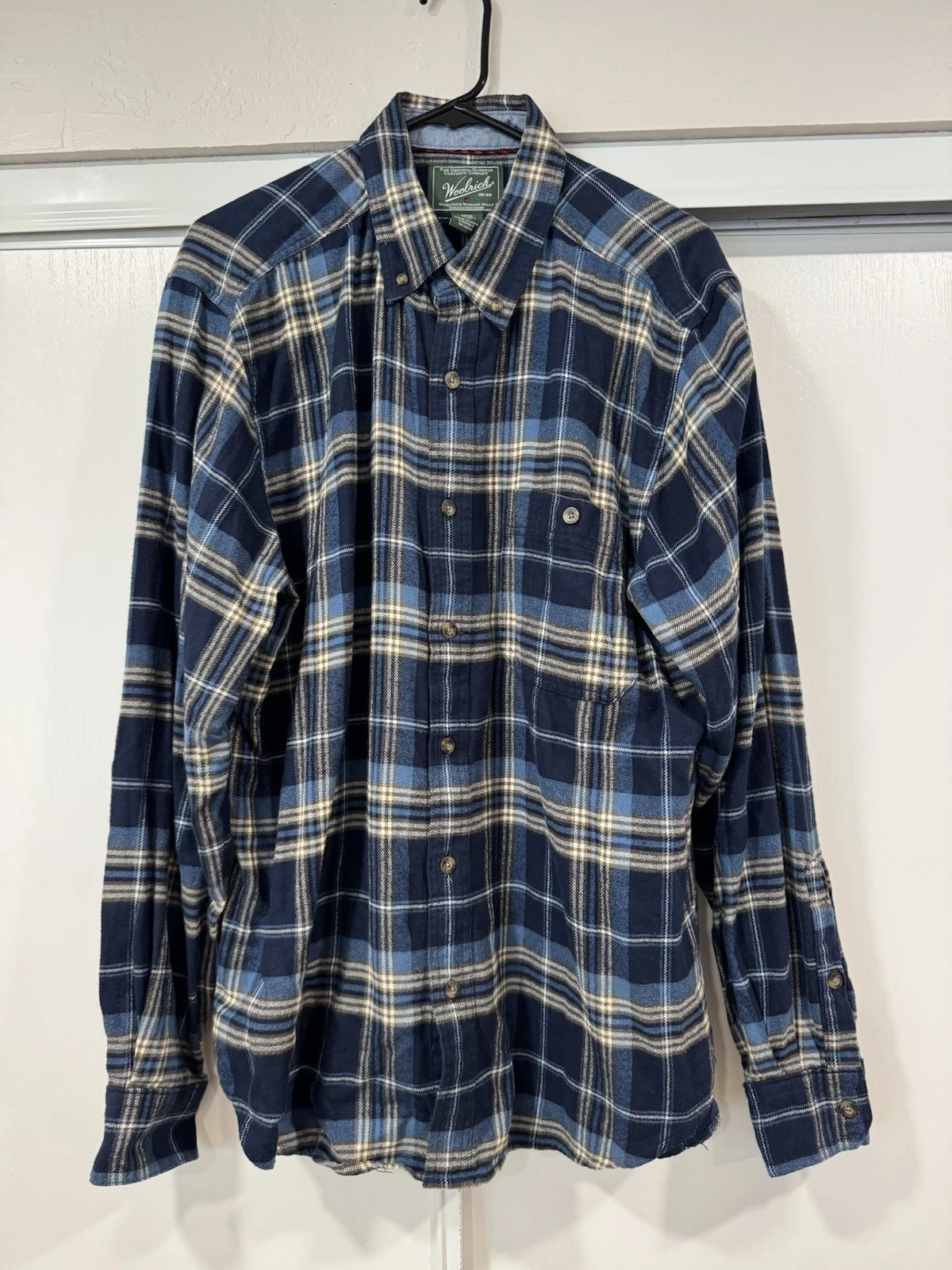 Woolrich Shirt Men Large Blue Plaid Flannel Button Front Outdoor Casual Workwear
Opens in a new wind