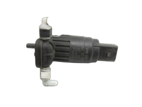 Waschwasserpumpe Pumpe Wischwasserpumpe Windschutzscheibe für VW Golf 5K 6 VI