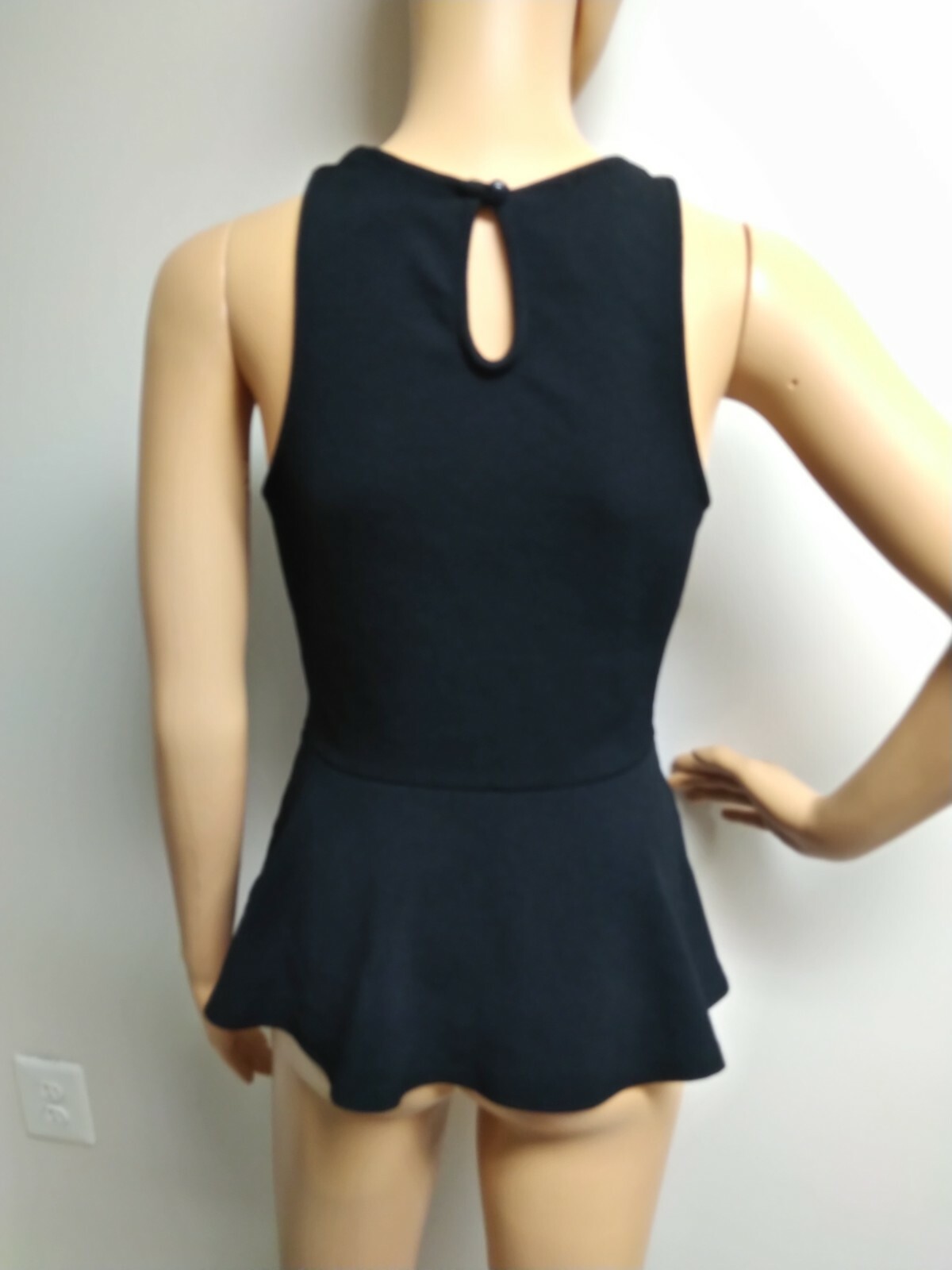 Material Girl  Junior Top Sleeveless Black Womens Blouse size XL image 3