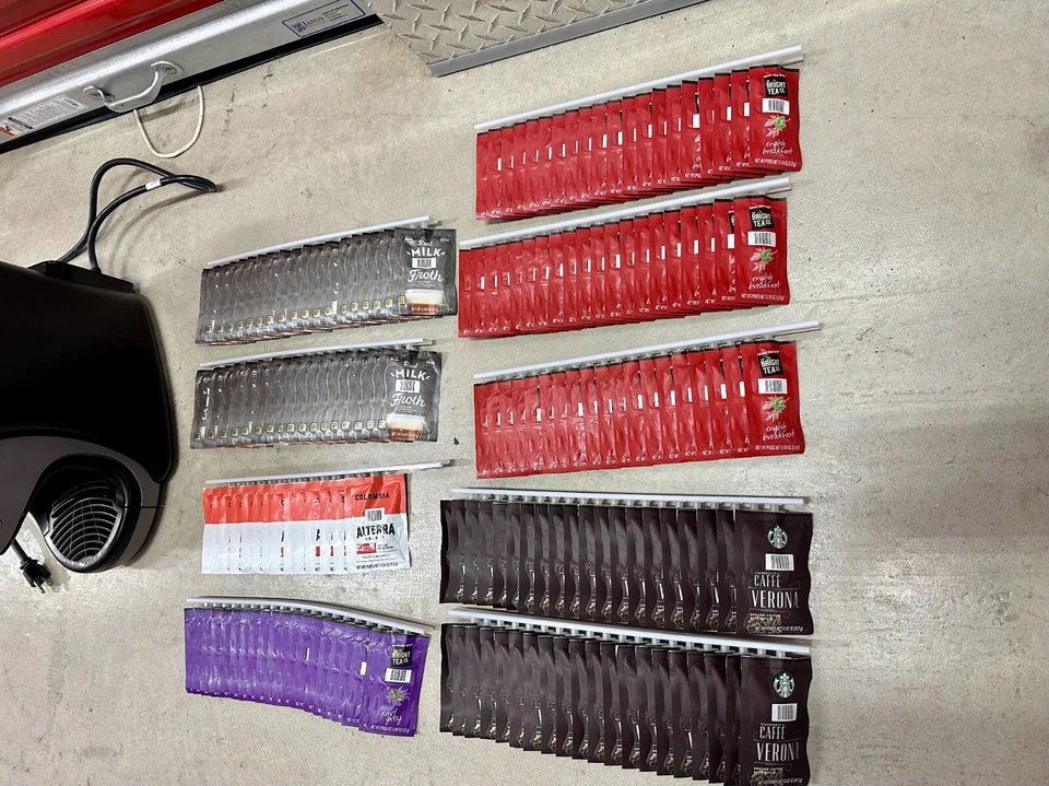 Máquina cafetera de té Flavia Creation 200 con más de 170 paquetes Foto 2 de 4