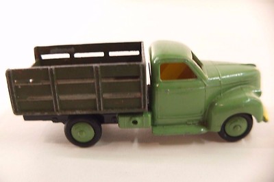 Dinky Toys France réf 25L : Studebaker Tapissière