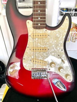 Vintage Lotus Strat Style Electric Guitar w/case and Pevey Transtube Amp Speaker