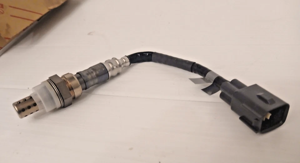 Sensor de oxígeno relación combustible aire fabricante original Lexus LS430 GS430 SC430 4,3 L 3UZFE 89465-50120 Foto 3 de 4