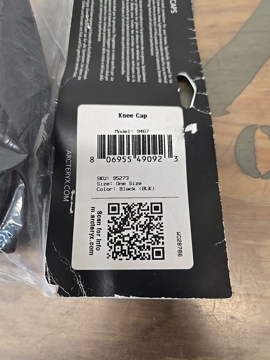 【ARC'TERYX LEAF 】KNEE CAPS ニーカップ 9467 ARC'TERYX LEAF Arc'teryx Leaf KNEE CAPS Knee Cup Knee Pad