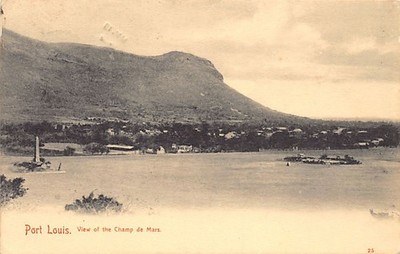 Mauritius - PORT-LOUIS - View of the Champ de Mars - Publ. unknown 25