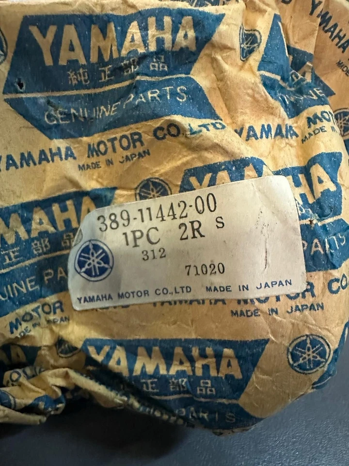 Medio cigüeñal de doble cilindro Yamaha RD125 TA125 1974-1976 389-11442-00 N.O.S Foto 3 de 3