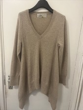 Madeleine Thompson beige Kaschmir V-Ausschnitt Pullover Gr 12 14