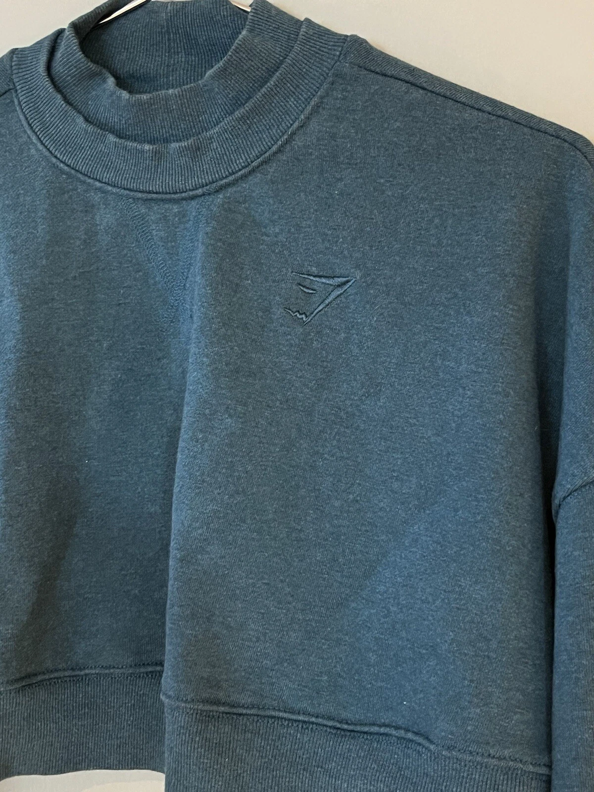 gymshark rest day sweats cropped pullover sweatshirt