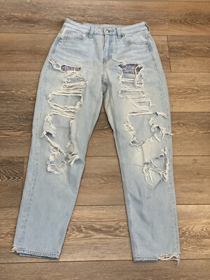 American Eagle Outfitters Light Wash Destroyed High Rise Jeans Size 4