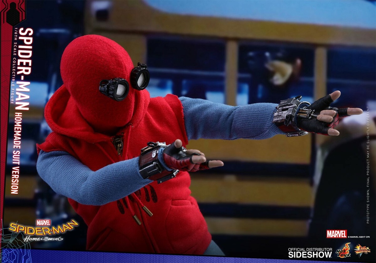 Spider-Man Homemade Suit Version Sixth Scale Figure by Hot