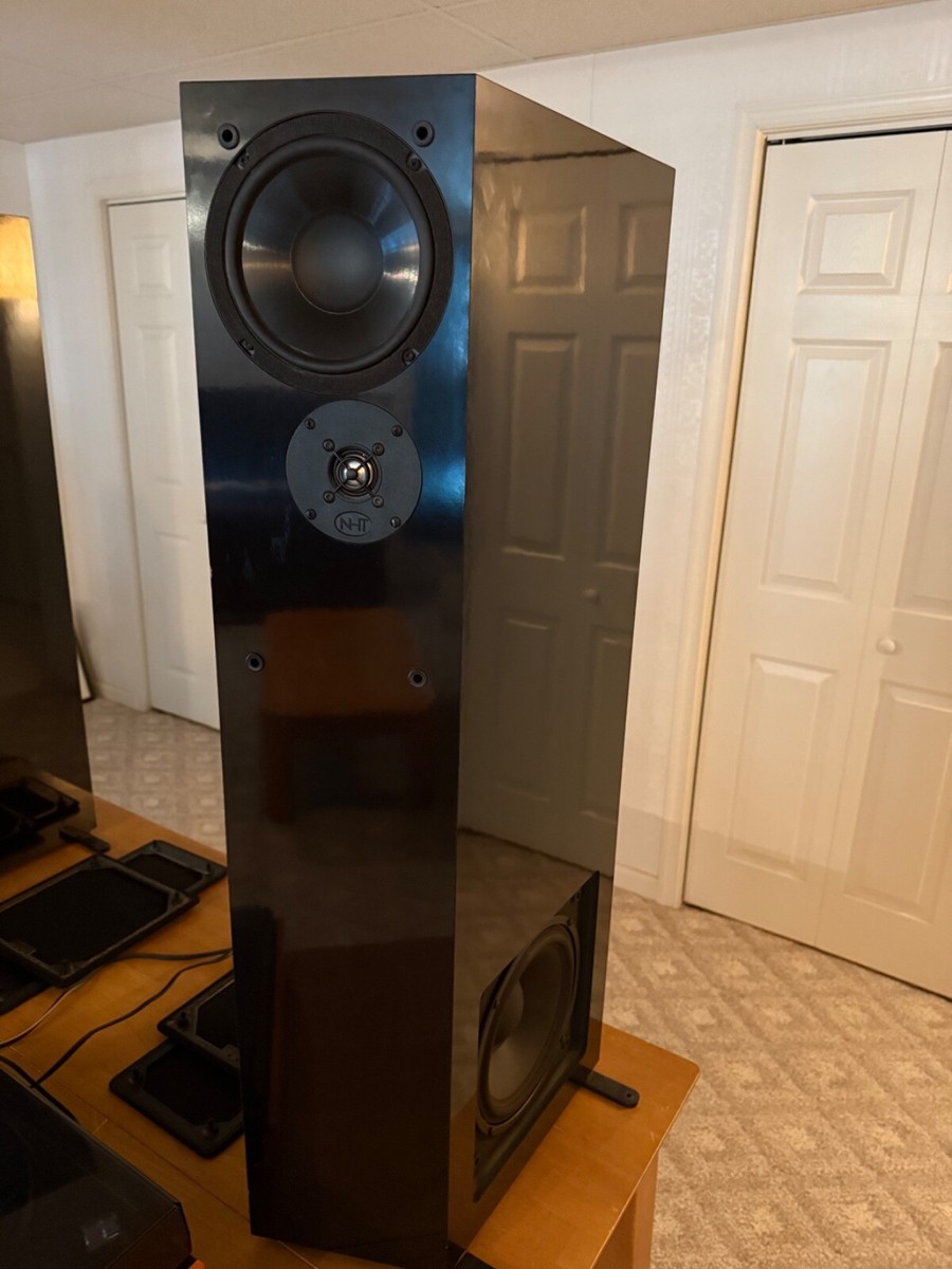 NHT (Now Hear This) Model 2.5i Tower Loudspeakers Audiophile