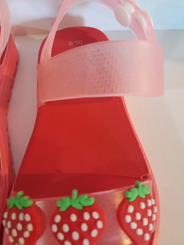Sandalias Chatties Niños Pequeños Fresa 9/10 Rosa/Rojo Fresa Frontal Punta Abierta Foto 2 de 4