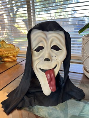 Vintage 1997 Fun World SCARY MOVIE Spoof Mask Ghost Face SCREAM HORROR Tongue