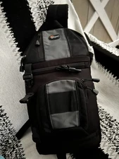 Nikon D5100 16.2MP DSLR Camera 18-55mm Lens W/Case, Charger & Accessories