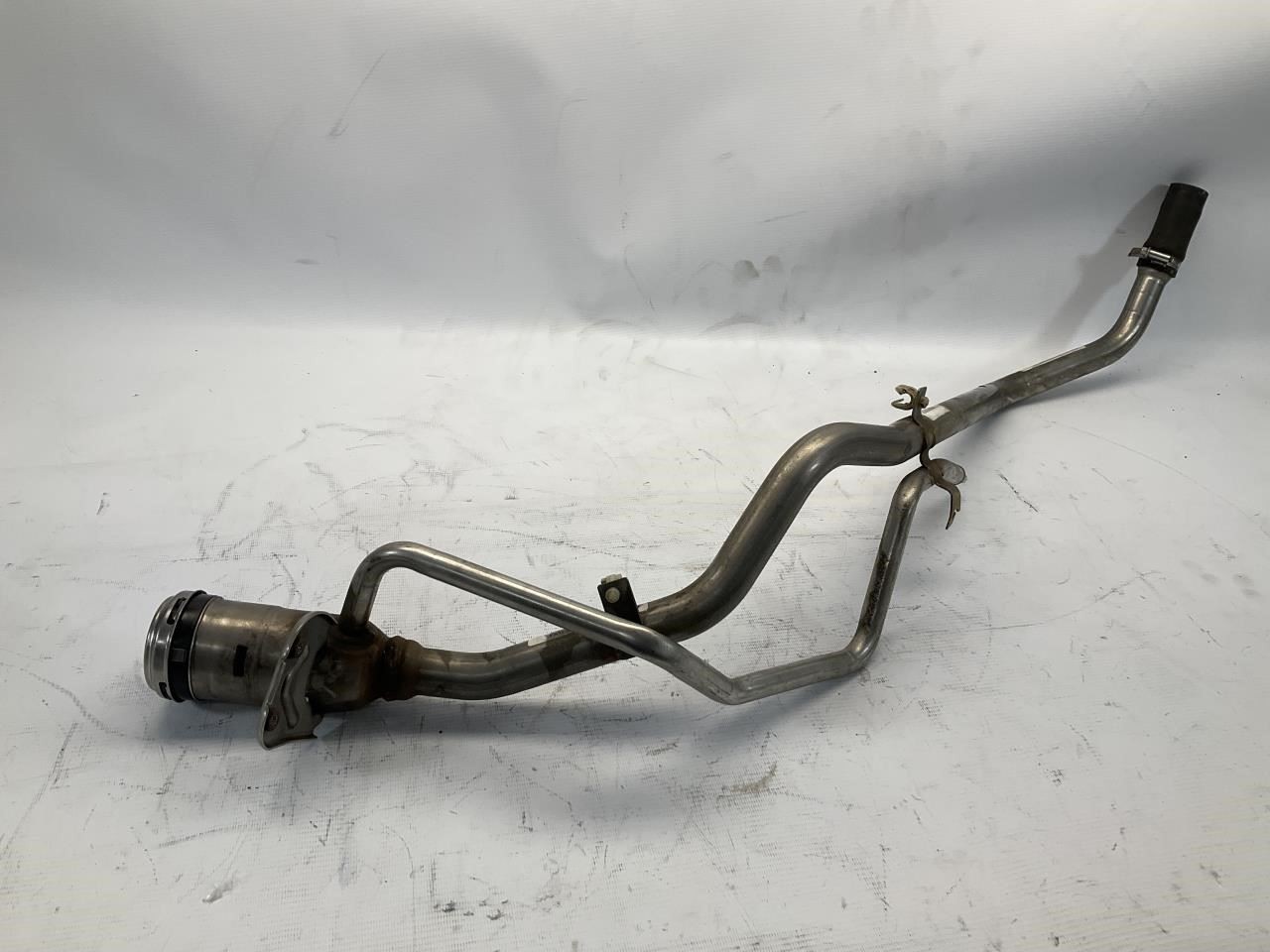 17-24 Maserati Ghibli Fuel Tank Filler Neck Pipe Tube Q