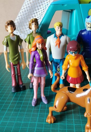 Scooby Doo Trap Time Mystery Machine Van And Figures! - Picture 3 of 16