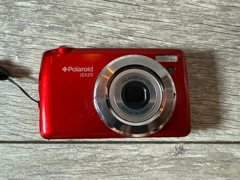 Polaroid IEX29 18MP 10x Zoom Digital CCD Camera in Red w/ Battery - Image 3 of 4