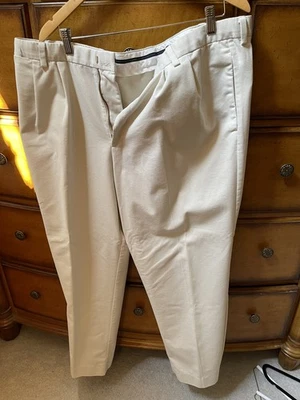 Dockers Men's Pleated Pants 42x32 - Image 1 of 4
