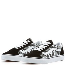 Vans Unisex Kids Youth Old Skool Lace-Up Sneaker, Black Camo, Size 5.5Y