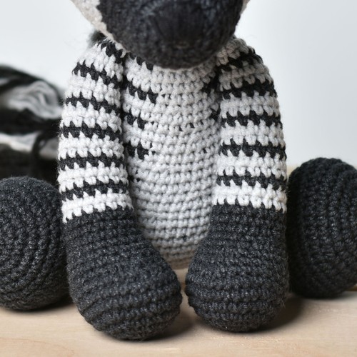 Hyäne gehäkelt Wildtier Amigurumi handgefertigtes Kuscheltier Plüschtier Puppe hochwertig - Bild 6 von 8
