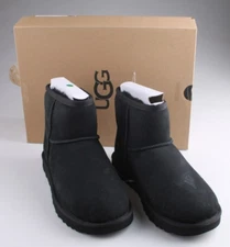 UGG Women's Classic Mini II  Boots Black NEW in box