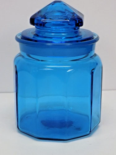 L.E. Smith 10-Panel Blue Glass Lidded 7" Canister Apothecary Jar