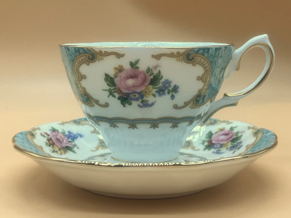 Vintage Royal Albert China Lady Ascot tea cup & saucer duo. c1994. - image 2 of 4